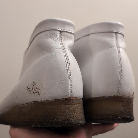 Clarks Wallabees White Leather High Top - Picture 5 of 10